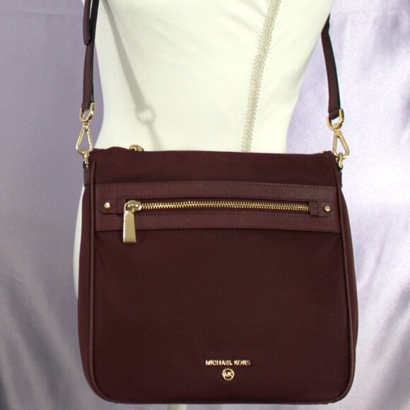 Michael Kors Jet Set Nylon Crossbody Bag – Merlot (NWOT) - Picture 3 of 10